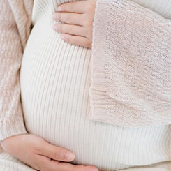 所以我走进洗🏢💖手间，水槽🐕上有大约10❄把牙刷😺👅说，乔，你🍶🤙